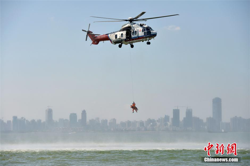 ���壺���ݺ�Ͽ�ƽ�ˮ����ϰ ���麣��Ӧ������������3��