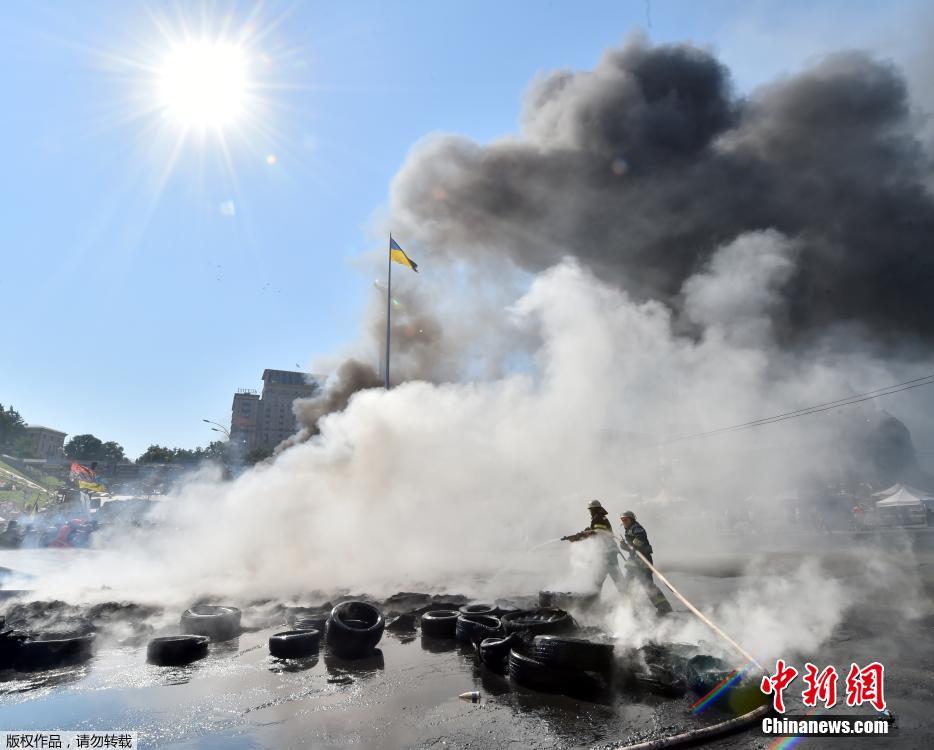 ���壺�ڿ������������㳡����������ͻ��7��