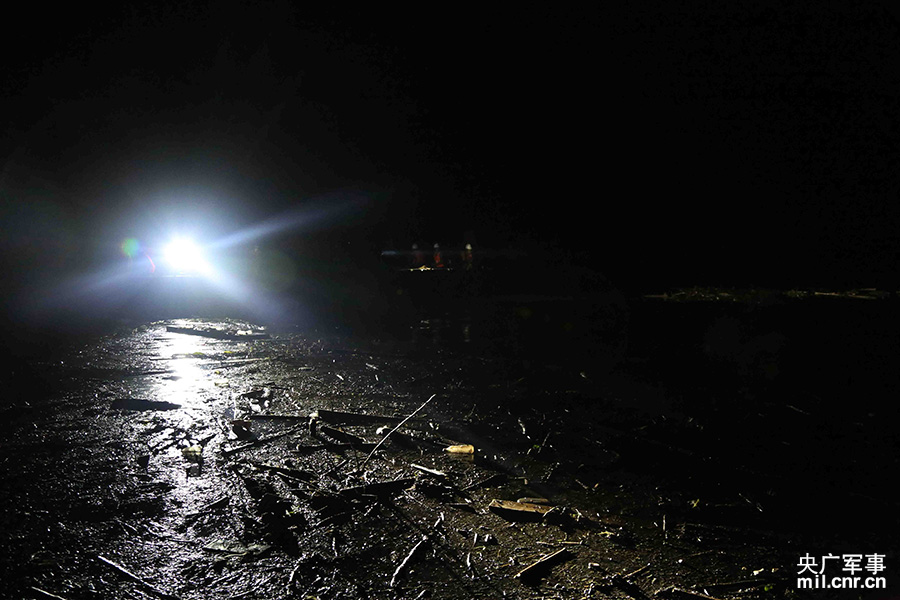 ���壺13���ž�פ��ĳ���������������������ʼ�ʵ��6��