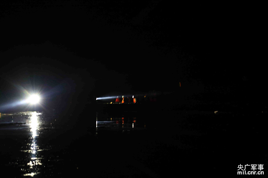 ���壺13���ž�פ��ĳ���������������������ʼ�ʵ��8��