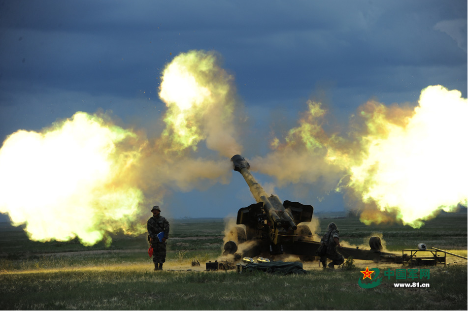 ���壺��������ĳ�ڱ���Ұ��ʵ����� �����Ѥ����4��