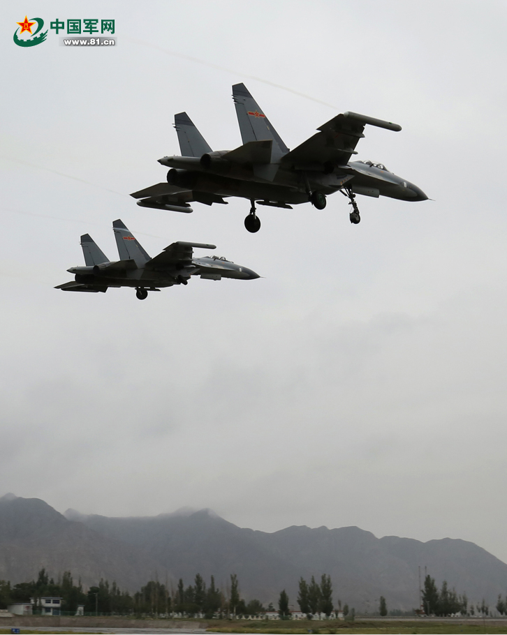 ���壺���պ��ձ�ĳʦ˫����Ӹ���������������4��