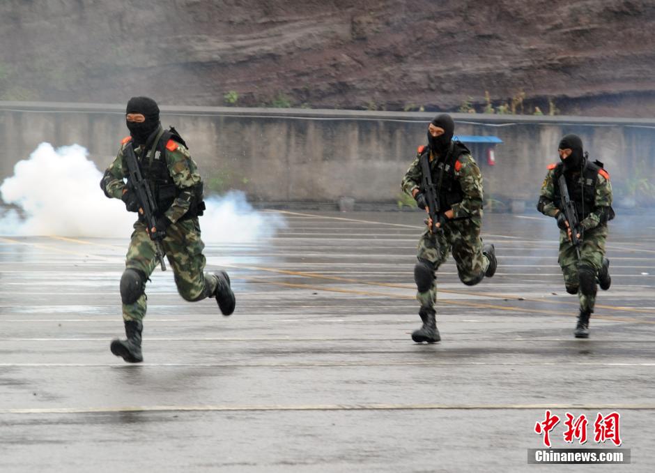 ���壺�Ĵ����ݾ��з����ִ�ͻ����������3��