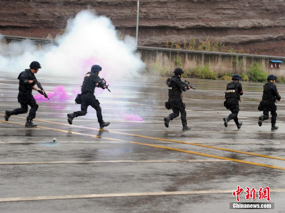 ���壺�Ĵ����ݾ��з����ִ�ͻ����������4��