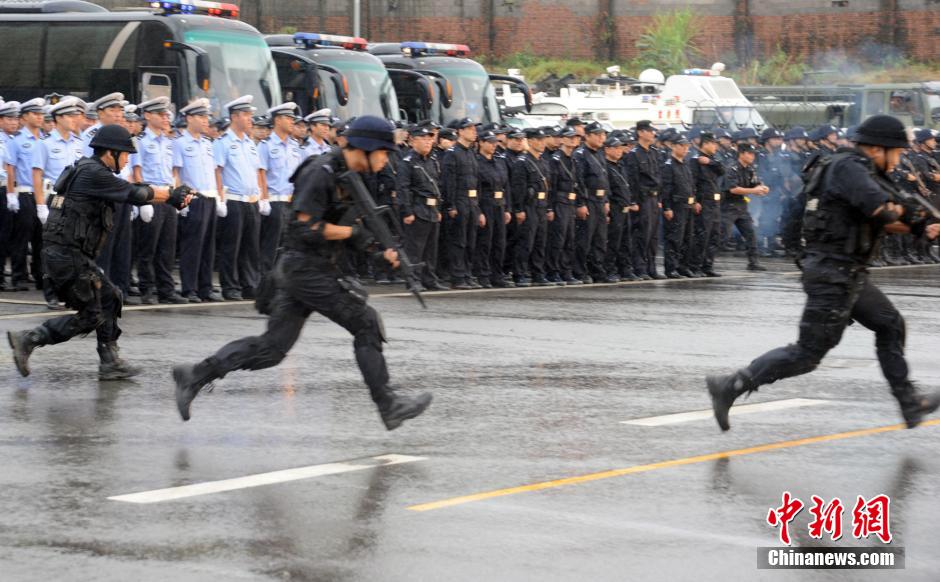 ���壺�Ĵ����ݾ��з����ִ�ͻ����������2��