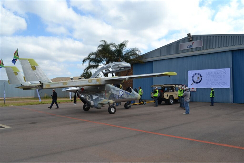 ���壺��һ������Բ��̶��������׷ɡ�3��