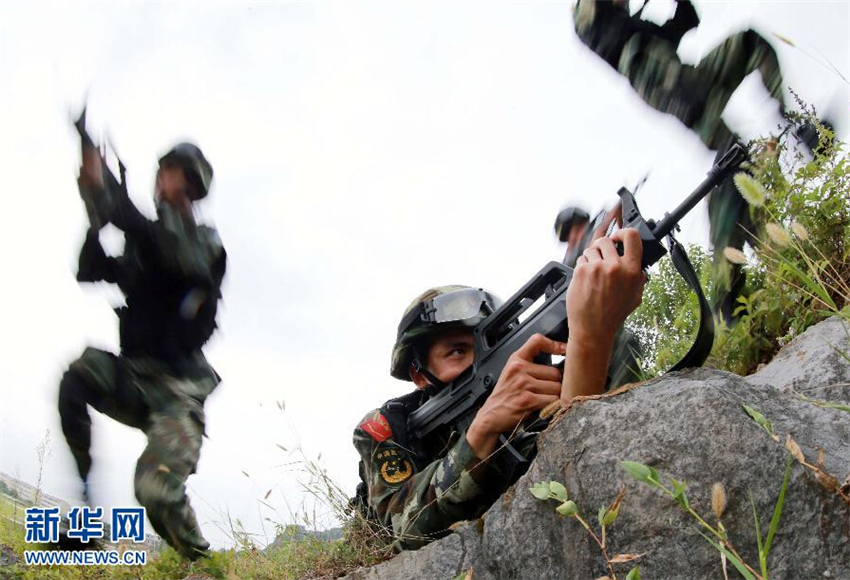 8��13�գ��侯�����ܶӹ���֧�ӡ��۾���ͻ���ӡ���Ұ���ս�����ν���