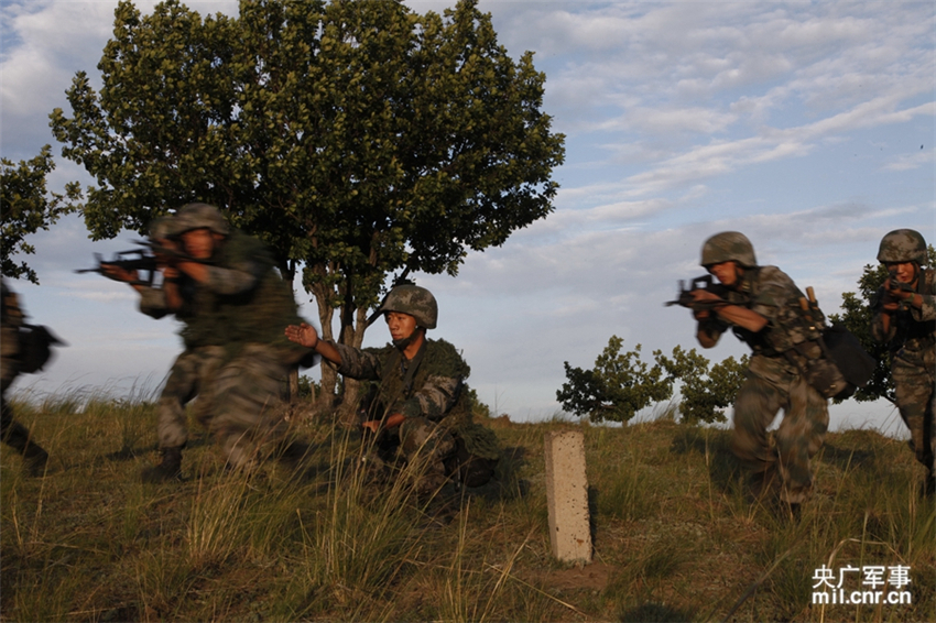 �����⡰�С�Ϯ�ţ����ݹٱ���֯���پ�����졣���� ��