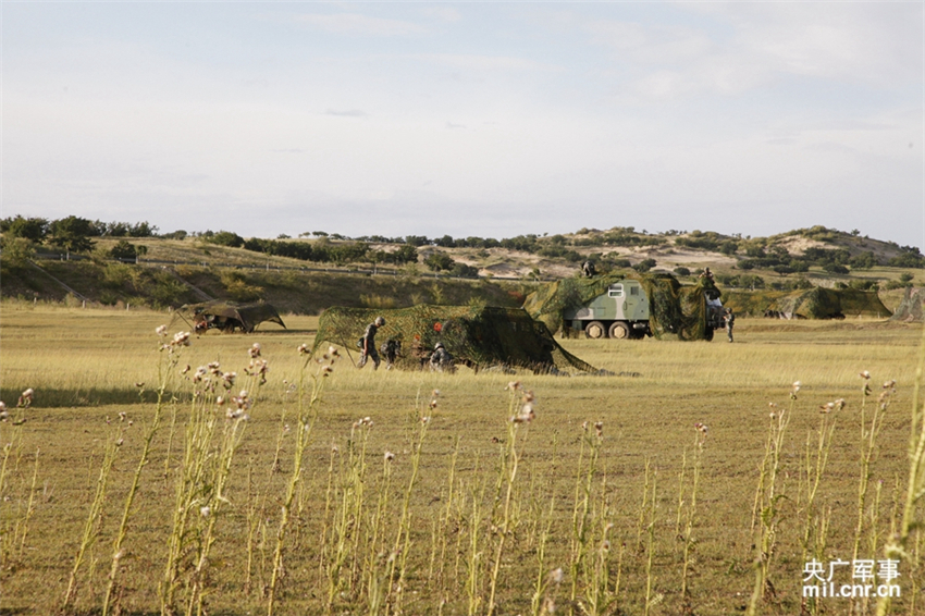 ������������ĵ�65���ž�ĳ�ڱ��õ�����Ӫ�غ󣬹ٱ��ǿ��ٽ��й���αװ���¾��� ��