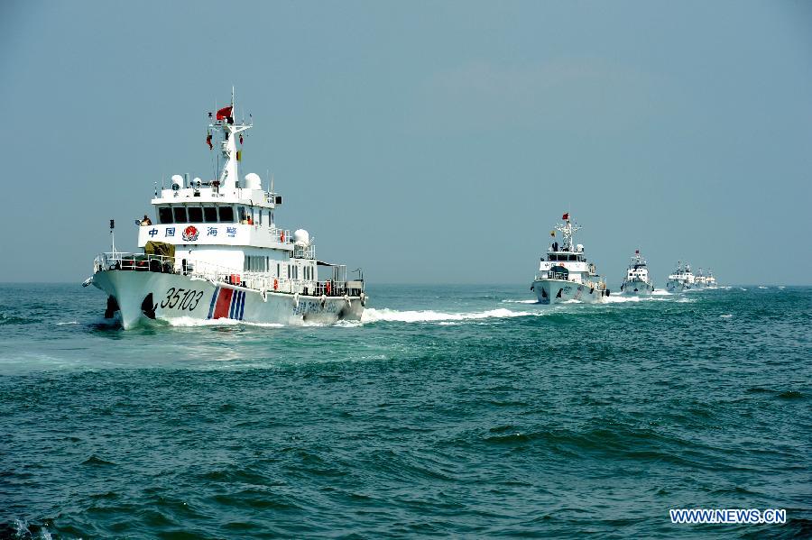 �����������ӽ�ͧ�ں��Ͻ���Ѳ��������8��16���㣩