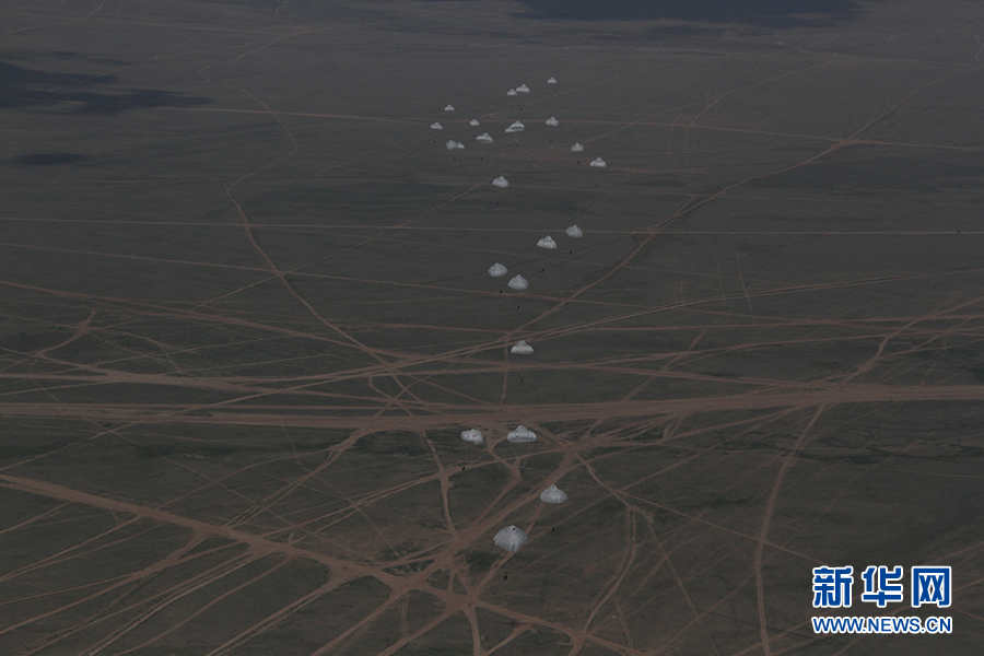 �ս�������½�����䡣���� ��