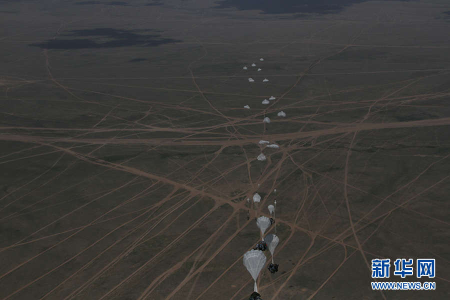 �ս�������½�����䡣���� ��