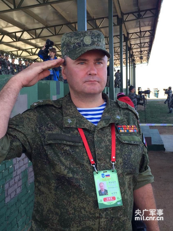 24������9ʱ������ƽʹ����2014���Ϻ�������֯��Ա����װ�������Ϸ��־�����ϰ�����պ�ѵ�����ؾ��п�ʼ��ʽ����������