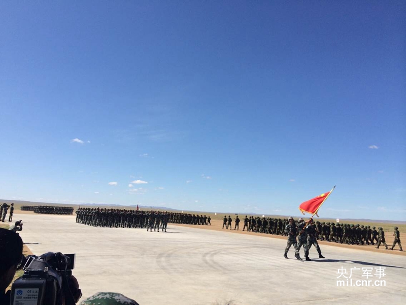 ���Ų�ͬ�Բʵ�5�����ݹٱ����������ӣ��������룬����׳�ľ����������ν������ϵ��ݲ����ġ���������2