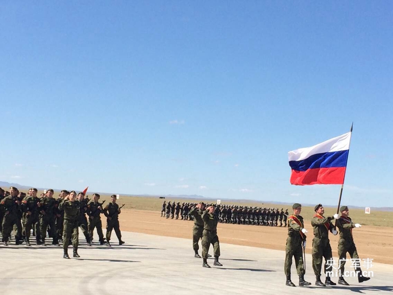 ���Ų�ͬ�Բʵ�5�����ݹٱ����������ӣ��������룬����׳�ľ����������ν������ϵ��ݲ����ġ���������5