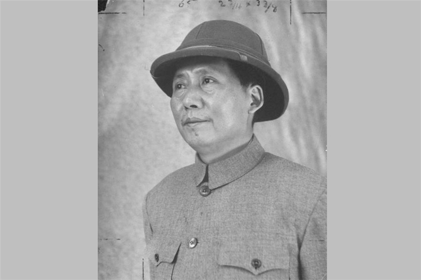 1945�꣬����̸���ڼ��ë�󶫡�