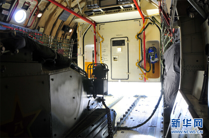 ����-76���������Ŵ�˲�䣬�ս�ս��׼�������� ���� ��