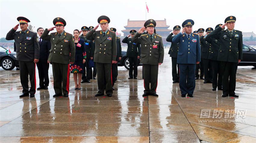 ���壺�Ϻ���֯��Ա�������ܳ�������Ӣ�ۼ�����׻�����2��