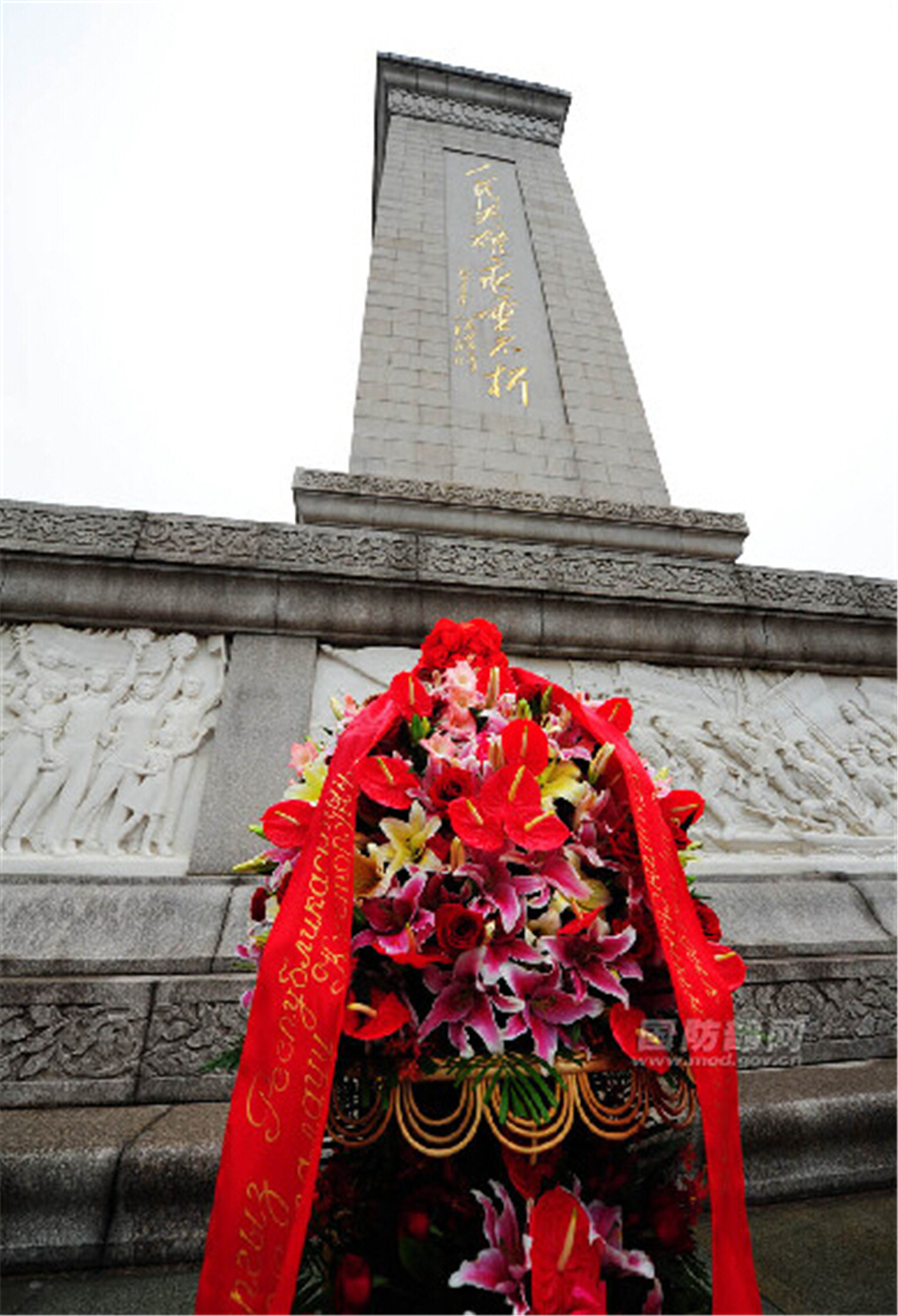 ���壺�Ϻ���֯��Ա�������ܳ�������Ӣ�ۼ�����׻�����19��