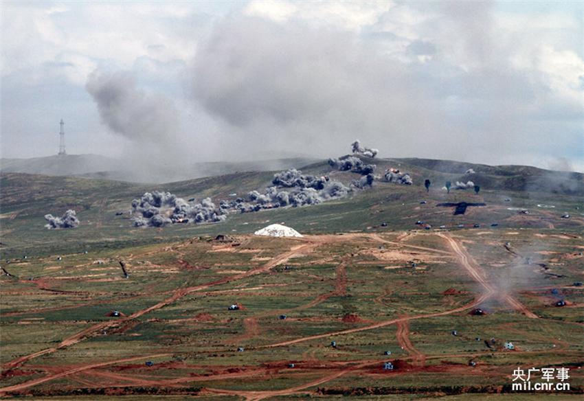 �վ���½�����ڱ����ڶԵ�չ���յ�һ������л¶Ө �� 