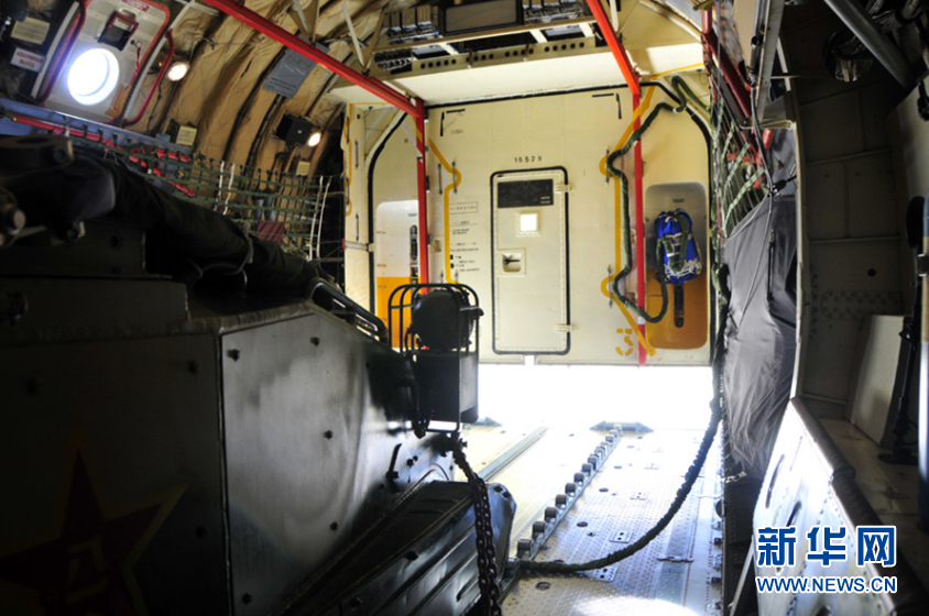 ����-76���������Ŵ�˲�䣬�ս�ս��׼�������� �»��������� ������