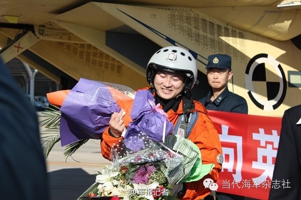 ���壺�Ҿ���λ��ĸս����Ӣ���Է�Ա��4��