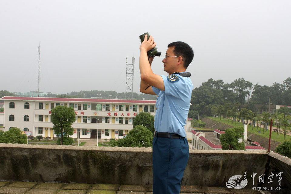 ֵ��14����������ֵ���Ⱥ�μ���30����ش��ж��������Ϲ���������֤���ʡ���׼����Ч��