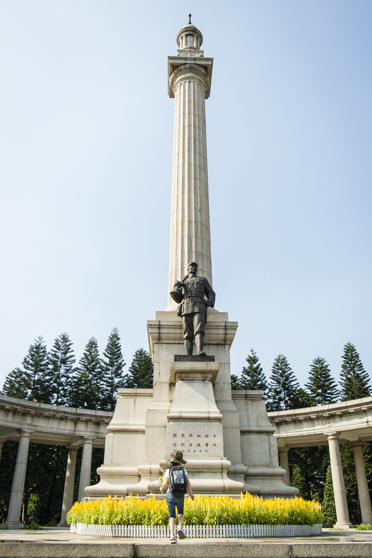 ��Сţ�̡��ڹ�����ʮ��·�������������Ҽ�����׻�