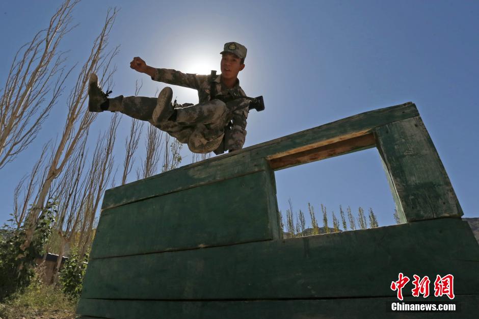 ���壺�½����ܾ�������ɽ���ظ��ӻ���ѵ����2��