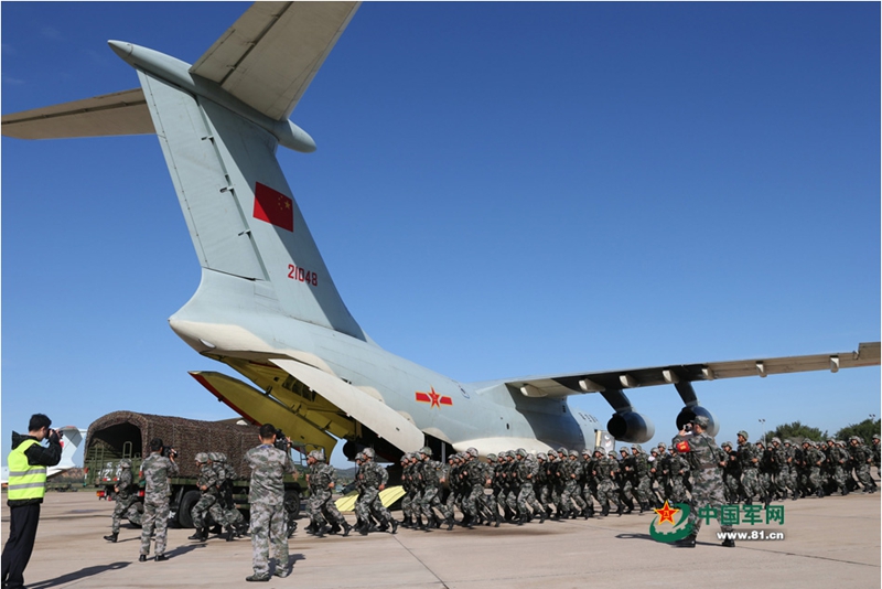 ���壺½��չ�������ƺ�½�ջ���Ͷ��ѵ����2��