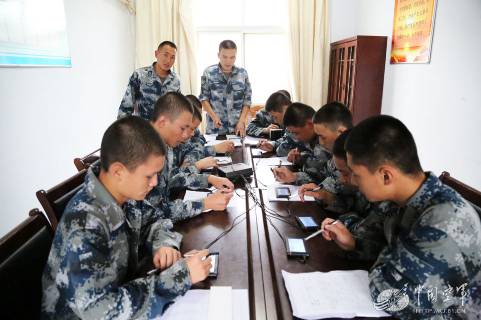 ������֯�±�������������