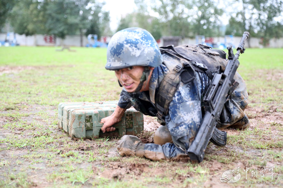 �ϱ�Ϊ�±��ǽ���ս����Ŀ�㱨