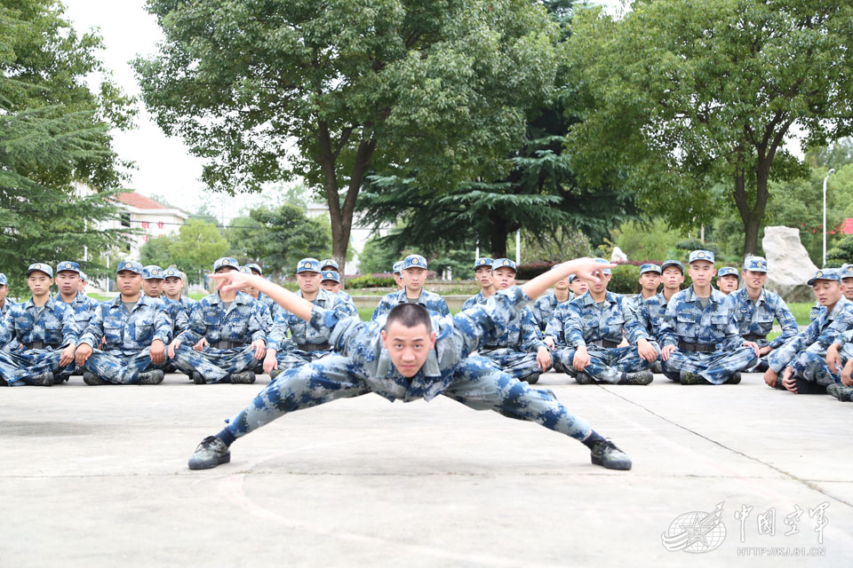 �±���������