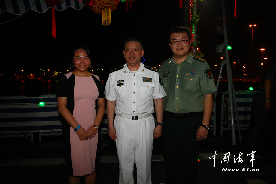 �й�פ����ʹ�����������Х���Ů����������׼�����ջع����