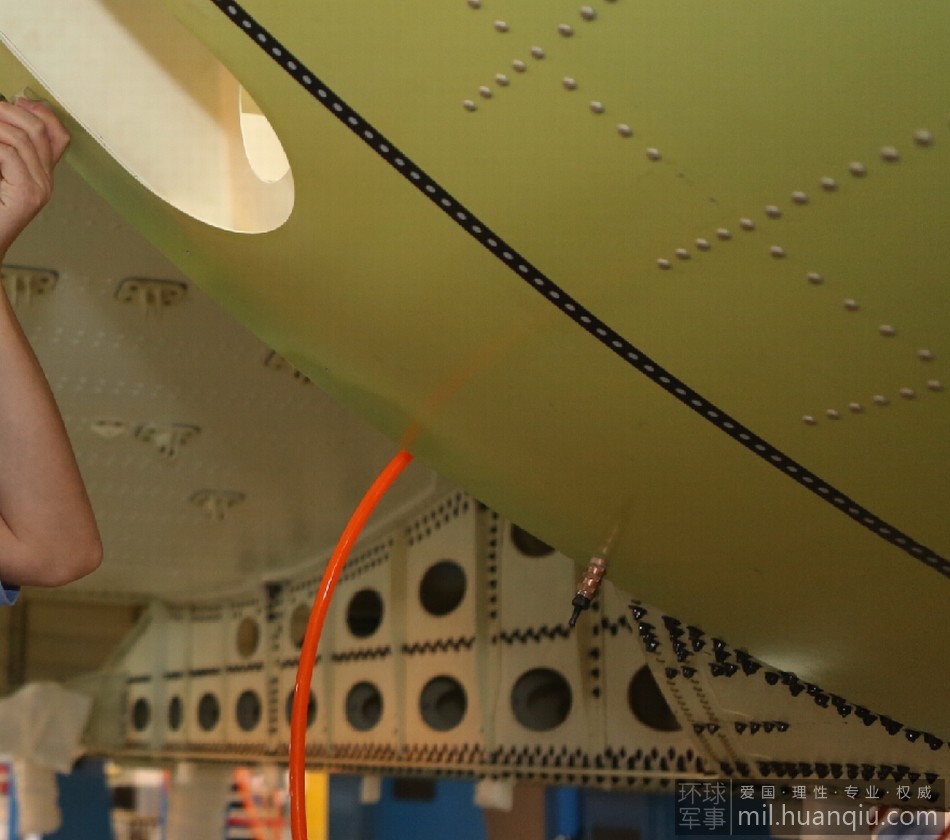 ���壺C919������ͻ���ʼ�ṹ��װ��3��