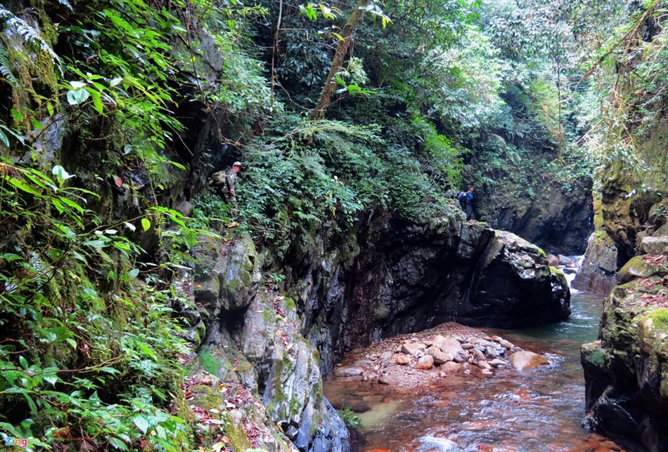 ���壺Խ�ϱ߷�����ɽԽ��Ѳ�߱߾���8��