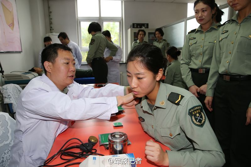 ���壺���������̶ӽ���ѵ�������ơ�8��