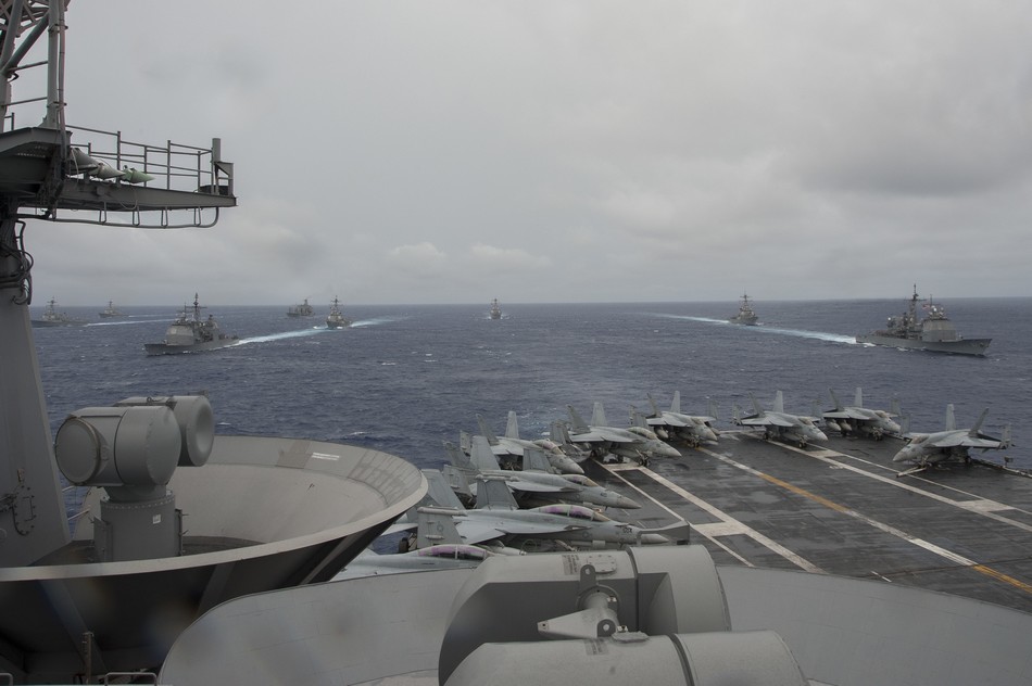 ���壺����չʾ˫��ĸ��F-22���ӱ�ӡ�3��