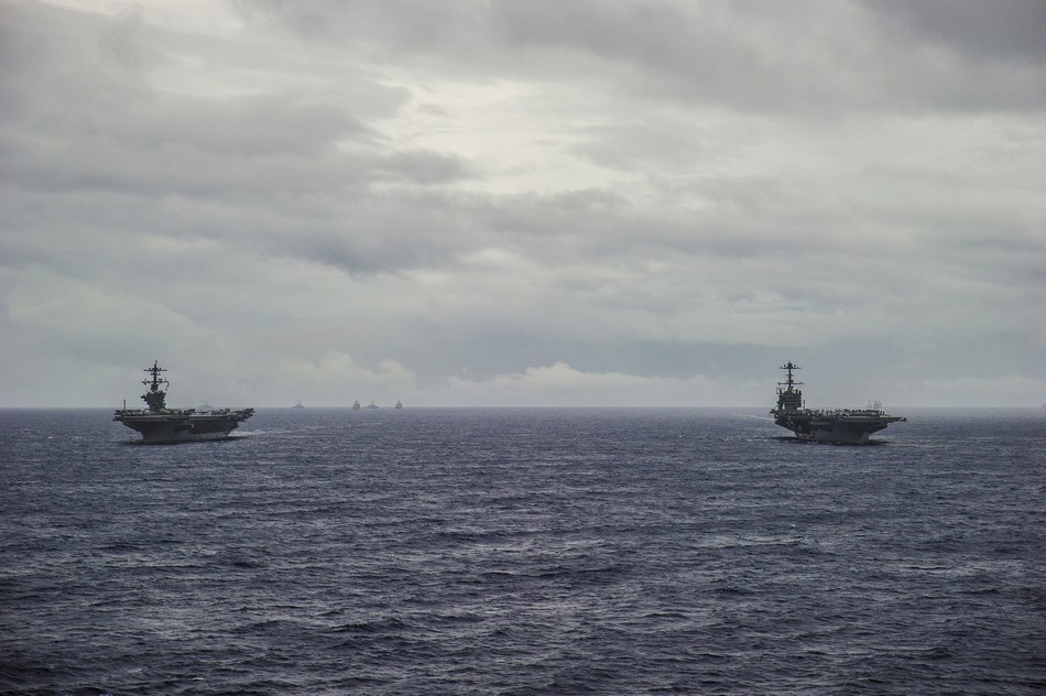 ���壺����չʾ˫��ĸ��F-22���ӱ�ӡ�6��