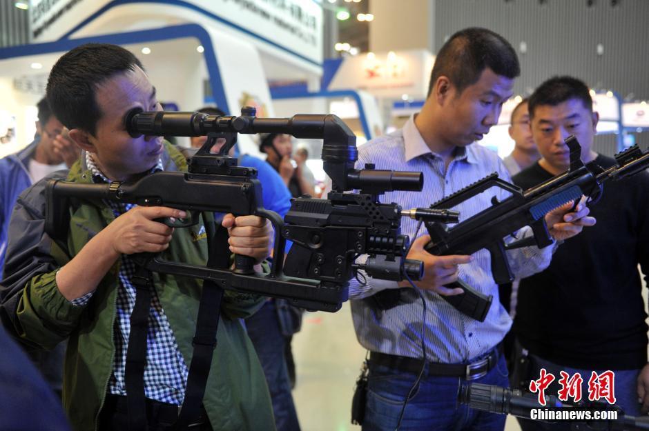 ���壺����װ��չǹ֧���� ������ͻװ���ɽ��㡾4��