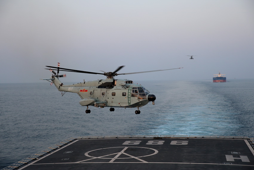 ˫��ǰ��Ѳ�߾���