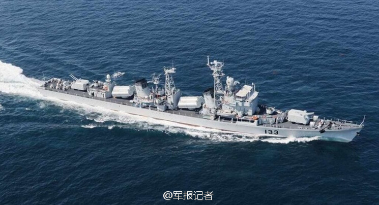 ���콢����:���̳�15���� ��Ѳ��ĸ��ɳ��4��