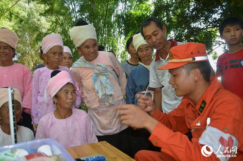 �侯ɭ�ֹٱ�Ϊ�����������赼����������