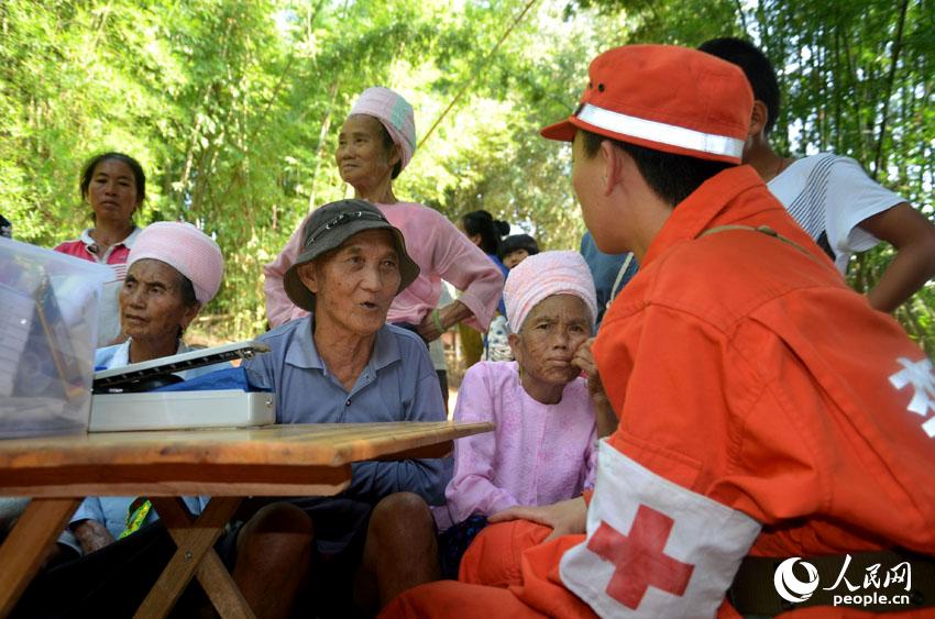 �侯ɭ�ֹٱ����������н�̸����������