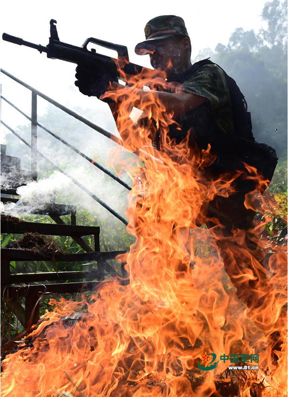 ����:�侯�㶫ʡ�߷��ܶӳ��������ʵս���ܡ�2��