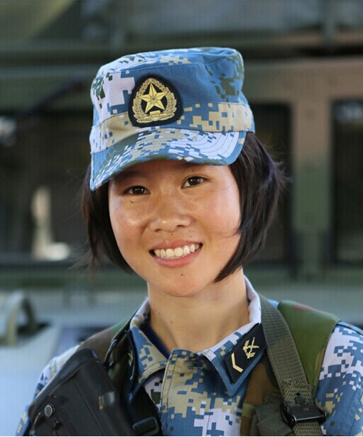 �¾ꡪ�����Ǻ���½ս���������Ů���Ӱ೤�������������ȴ�����������ս��Ա����2013�걻�����񺣾�������ѡΪ��������ˮ������������α���Ϊ������ʿ�������������ȹ�1�Ρ�