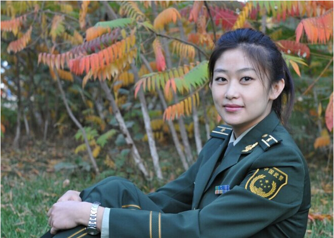 ������������פ�ع��ŵı߷����ˣ���ķ��񱳺�ӡ���ų����ġ��й��������֡�������̨֤�������أ�Ҳ������������̨�����΢Ц�����������߷����վ�ġ��������ơ���