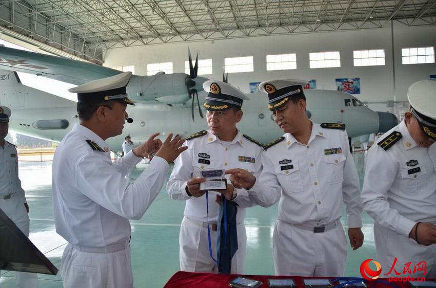 ���＾�ڣ��������ӻ��㽨�������Ⱥ��·�ߣ���֯����һ�߹�Ħ��¬����