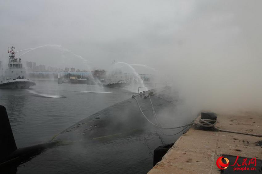 ���＾�ڣ��������ӻ��㽨�������Ⱥ��·�ߣ���֯����һ�߹�Ħ����Ӣ����