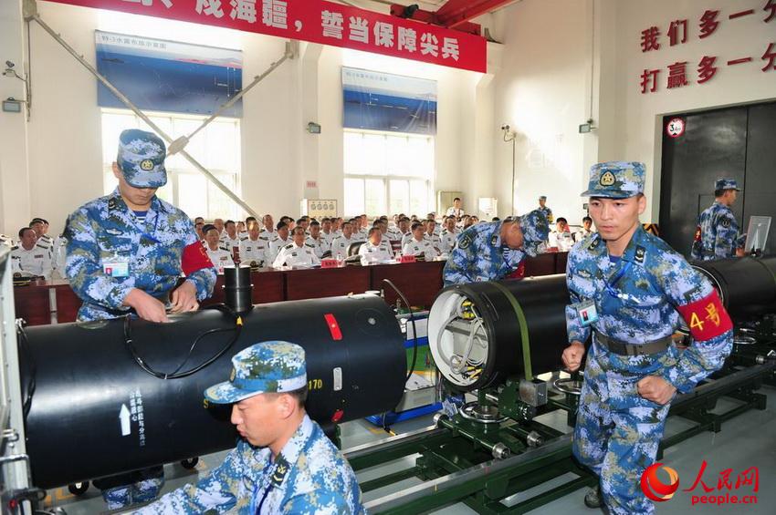 ���＾�ڣ��������ӻ��㽨�������Ⱥ��·�ߣ���֯����һ�߹�Ħ�������� ��